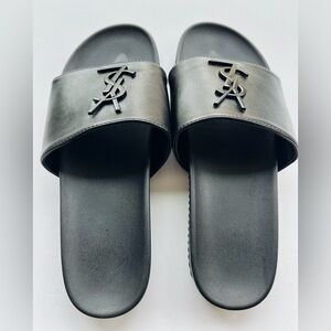 Designer Women’s Slides
